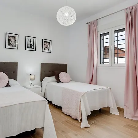 Sandra Solo Familias בית נופש קדיז